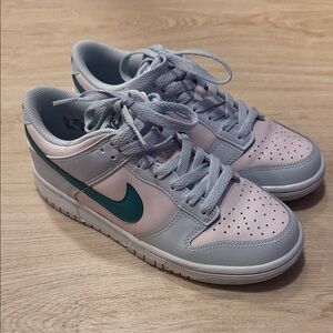 NIKE Dunks Mineral Teal
